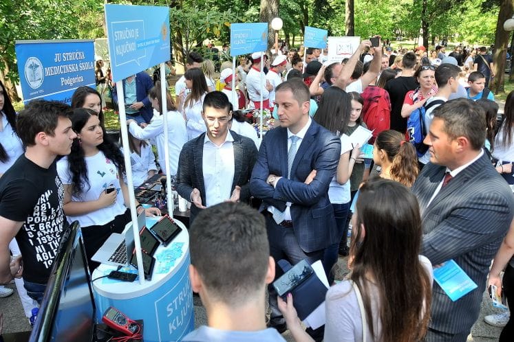 Šehović: Srećan upis u srednju školu, i da bira pamet, a ne predrasude