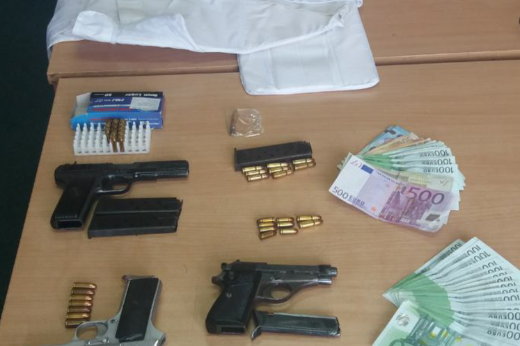 Nikšić: Pretresi na 13 lokacija koje koriste BIL; oduzeto oružje, municija, vozila, novac, sredstva komunikacije i drugi predmeti