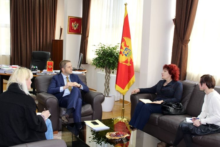 Šehović sa predstavnicama Crnogorskog ženskog lobija: Zajednički raditi na uključivanju djece RE populacije u obrazovni sistem
