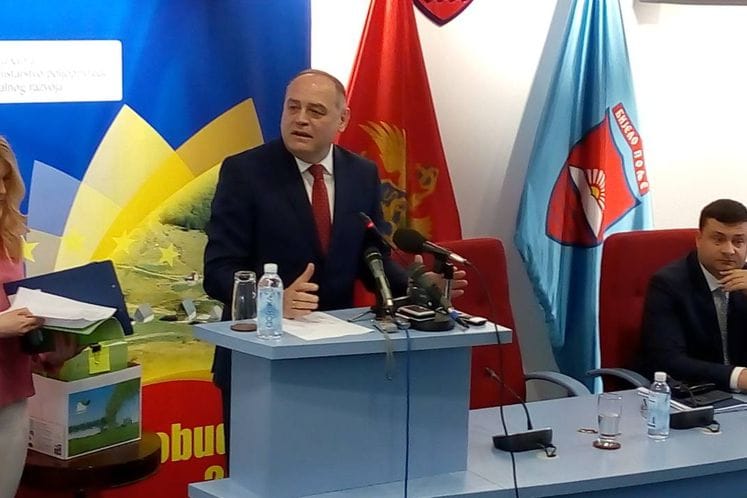 Simović u Bijelom Polju dodijelio rješenja o bespovratnoj podršci za 60 mladih farmera: Nova snaga crnogorskog sela