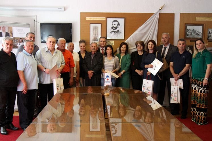 Ministar Hrapović uručio priznanja najzaslužnijim za doprinos u oblasti dobrovoljnog davalaštva krvi