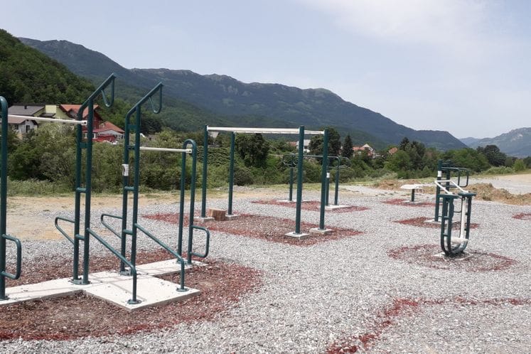 Uspješno smo realizovali još jedan infrastrukturni projekat u oblasti sporta: Mojkovčani dobili prvu gradsku teretanu na otvorenom