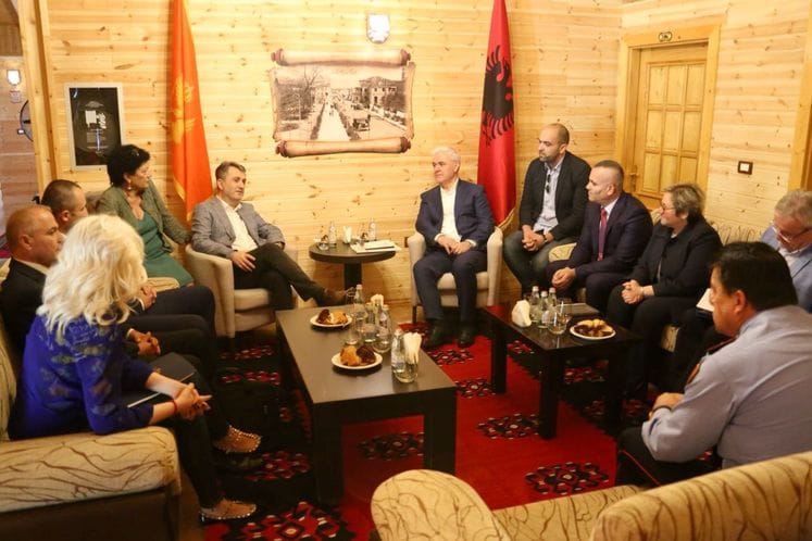 Ministri Nuhodžić i Džafaj dogovorili jače zajedničke crnogorsko-albanske patrole na granici za uspješniju borbu protiv organizovanog kriminala i sprječavanje masovnih prelazaka migranata