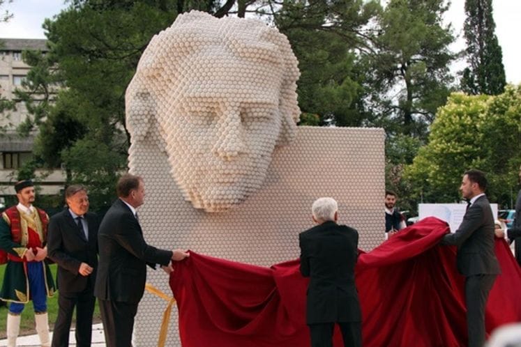 U PODGORICI OTKRIVEN SPOMENIK FRANCE PREŠERNU