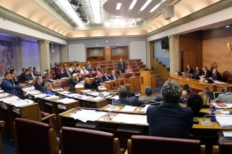 USVOJEN PREDLOG ZAKONA O SARADNJI CRNE GORE SA DIJASPOROM – ISELJENICIMA