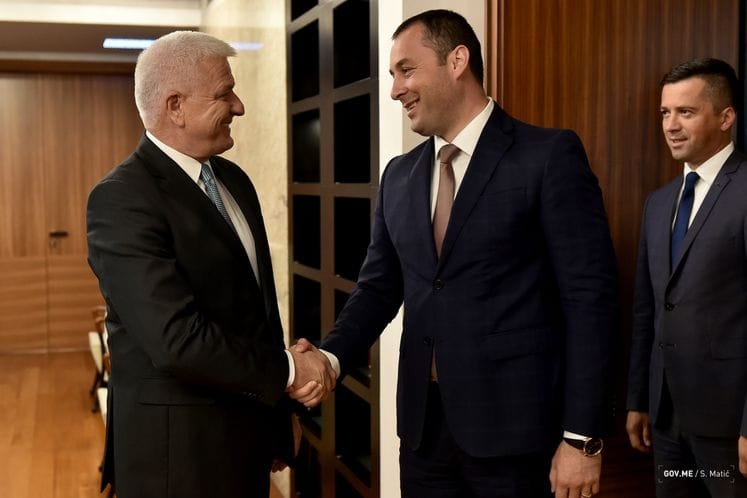 Predsjednik Vlade primio predsjednika Opštine Berane: Marković i Šćekić saglasni da treba bez rezervi i podozrenja zajednički raditi na razvoju i valorizaciji resursa Berana