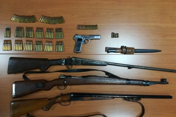 Bijelo Polje: Pronađeno i oduzeto oružje i municija u ilegalnom posjedu; lišeno slobode lice zatečeno u vršenju krivičnog djela