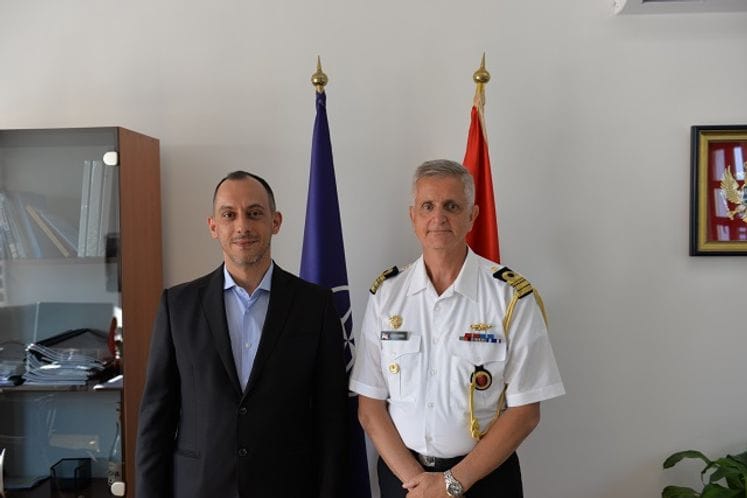 Generalni direktor Direktorata za politiku odbrane, mr Ivica Ivanović sa odlazećim izaslanikom odbrane Kraljevine Norveške, pukovnikom Toreom Andersonom