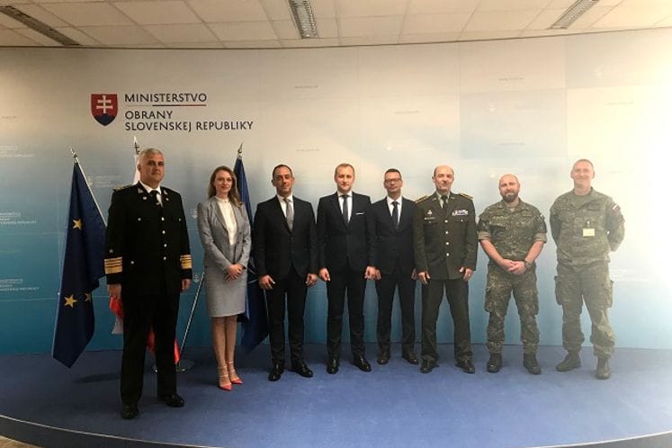 Ivanović sa političkim direktorima ministarstava odbrane Austrije i Slovačke