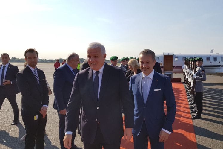 Premijer Duško Marković doputovao u Berlin u zvaničnu posjetu SR Njemačkoj na poziv kancelarke Angele Merkel