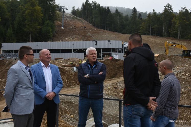 Premijer Marković ponovo nenajavljeno na gradilištu „Kolašin 1600“: kritrike urodile plodom, sada radovi dobro napreduju