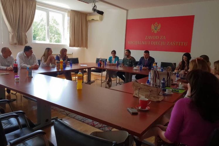 Društveno odgovorni investitori, NVO, Ministarstvo rada i socijalnog staranja, kao i Dnevni centri omogućili ljetovanje djeci sa smetnjama i teškoćama u razvoju i njihovim porodicama