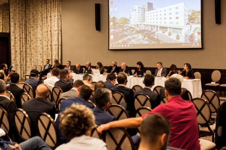 Javna rasprava o koncesionom aktu za Aerodrome Crne Gore i Nacrtu ugovora o koncesiji u vezi sa aerodromima Podgorica i Tivat