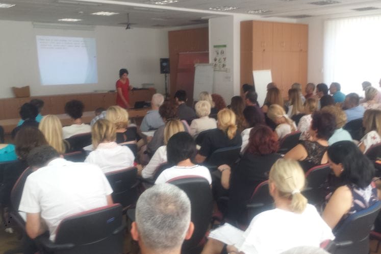 Saopštenje: Savjetovanje s direktorima/direktoricama osnovnih škola o izmijenjenoj pedagoškoj dokumentaciji i javnim ispravama