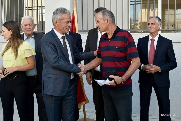 SAOPŠTENJE: URUČENI KLJUČEVI ZA JOŠ 75 STAMBENIH JEDINICA PENZIONERIMA U NIKŠIĆU