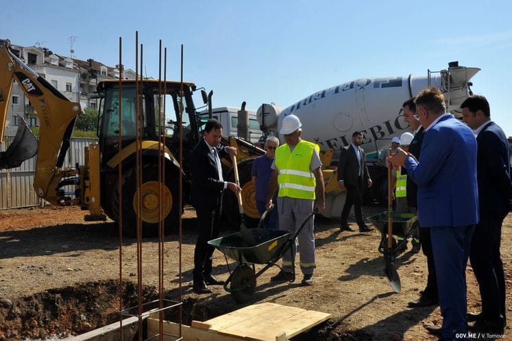 Potpredsjednik Pažin pozvao opštine širom Crne Gore da poput Glavnog grada daju podršku rješavanju stambenih pitanja sudija i drugih zaposlenih u sudovima