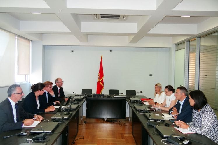 Obuke istraživača na Univerzitetu u Cirihu i medicinskog osoblja u bolnici Balgrist