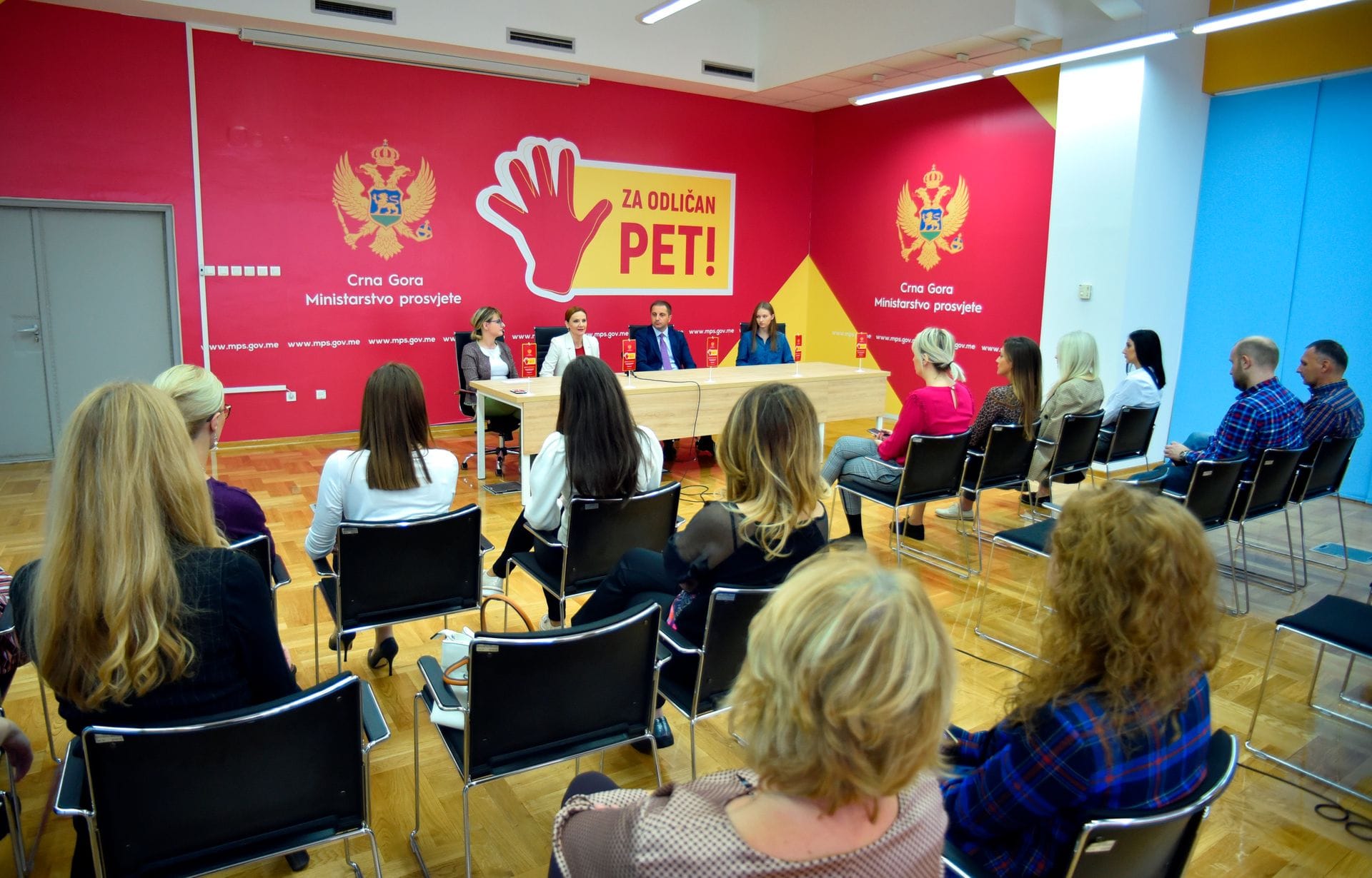 PR služba Ministarstva prosvjete