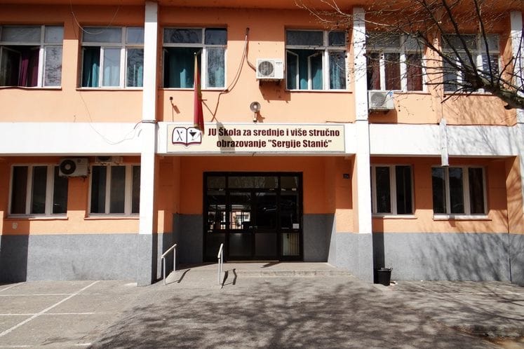 REKONSTRUISAN KROV ŠKOLE »SERGIJE STANIĆ«