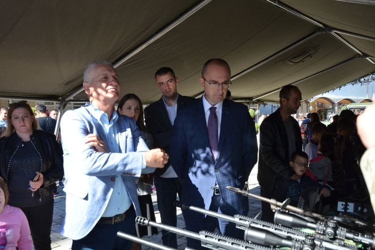 Sa građanima Mojkovca o mogućnostima vojnog poziva