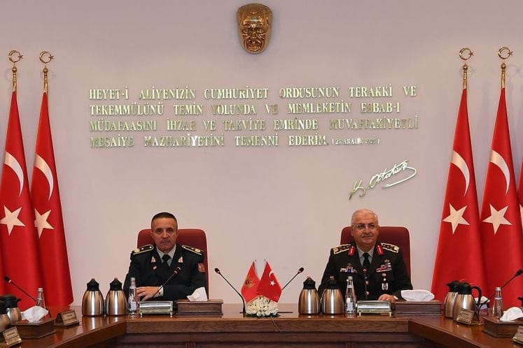 Brigadni general Dakić u posjeti Oružanim snagama R. Turske