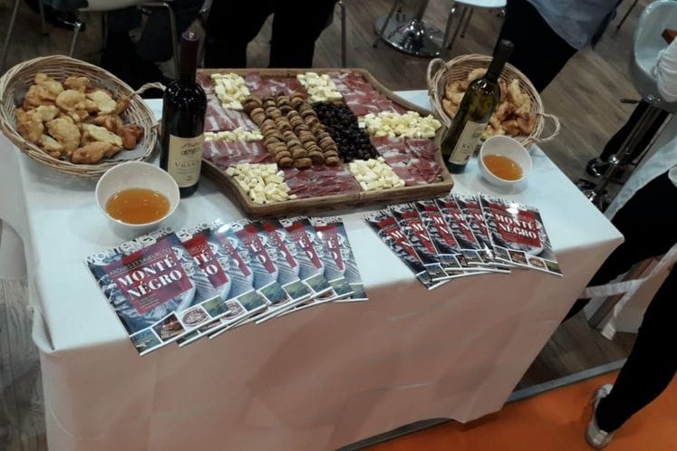 Saopštenje: Turistička ponuda Crne Gore na sajmu u Parizu