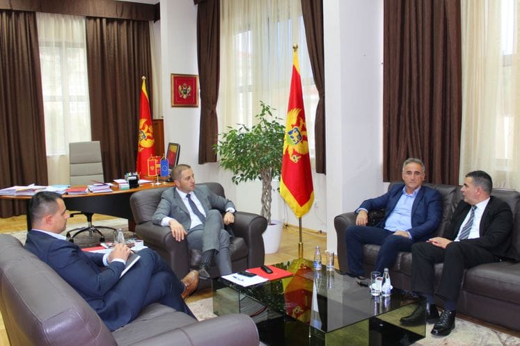 Ministarstvo prosvjete i Opština Tivat zajedno kreću u rekonstrukciju tivatskih škola