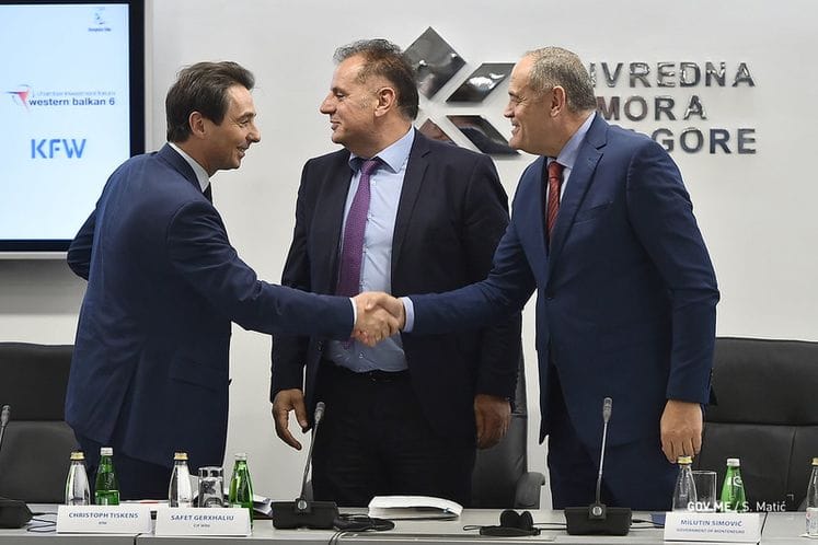 Western Balkans Chamber Investment Forum and German Development Bank sign contract