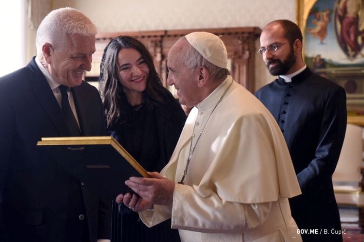 PM Marković in Vatican: Pope expresses support for Montenegro and announces his arrival to our country in 2020
