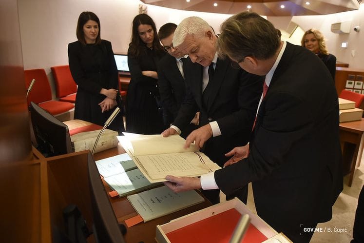 PM Marković visits Vatican Apostolic Archive: Cooperation gives new quality to understanding of centuries-old history of Montenegro