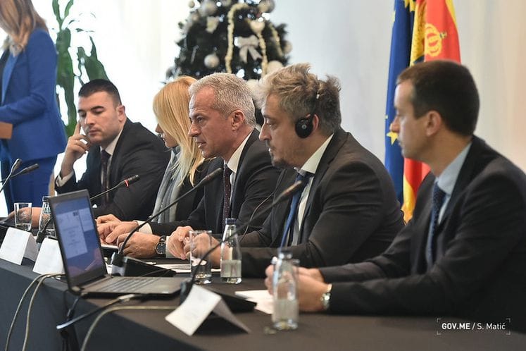 SAOPŠTENJE: PREDSTAVLJEN PROJEKAT “JAČANJE KAPACITETA SISTEMA SOCIJALNE I DJEČJE ZAŠTITE”