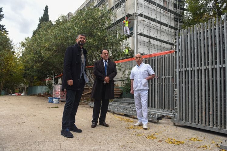 Bolji uslovi za zdravstvene radnike i pacijente u Baru i Ulcinju