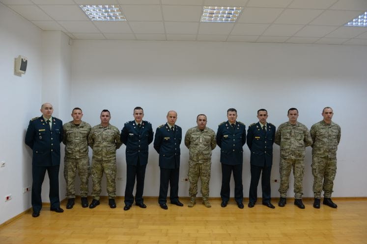 Pet pripadnika Vojske Crne Gore upućeno u NATO aktivnost „Isturenog pojačanog prisustva“ u Letoniji