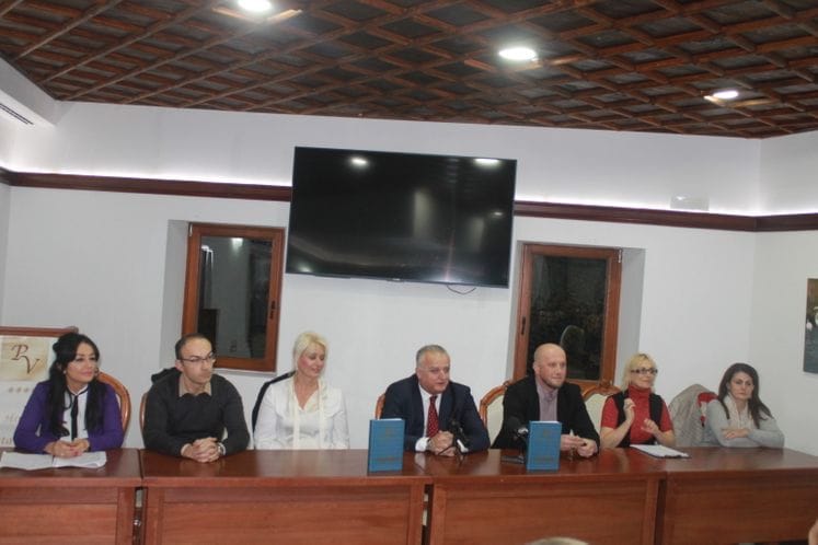 U Ulcinju predstavljen "Osnovni pojmovnik religijske kulture" Ministarstva za ljudska i manjinska prava