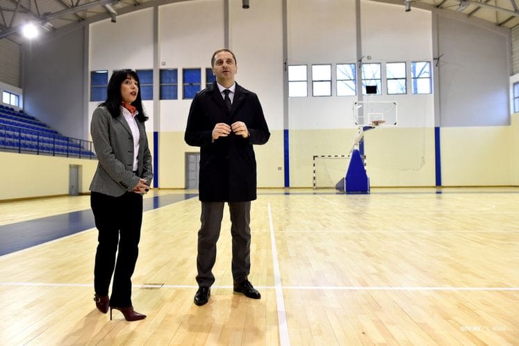 Rekonstruisana sala podgoričke gimnazije, Šehović: milion ipo eura samo u školsku sportsku infrastrukturu