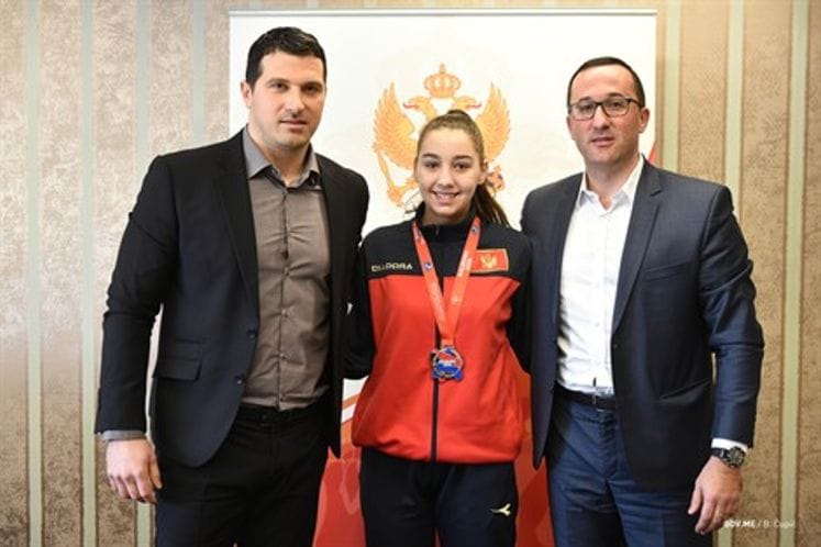 New scholarships for young karate champions