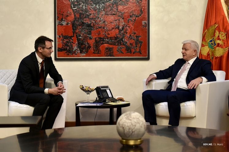 PM Marković hosts delegation of NLB Bank: Montenegro creates incentive environment for banks' operation