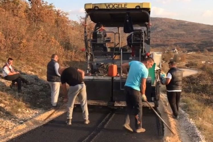 Novi javni pozivi kroz Projekat razvoja klastera i transformacije ruralnih područja: Podrška jačanju manjih gazdinstava, izgradnji seoskih puteva i vodovoda