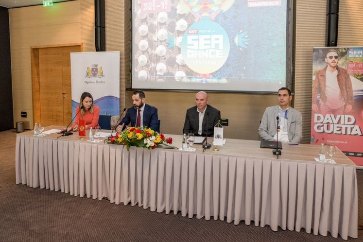 Groznicu subotnje večeri na Sea Dance donose svjetske zvijezde Robin Schulz i Ofenbach!