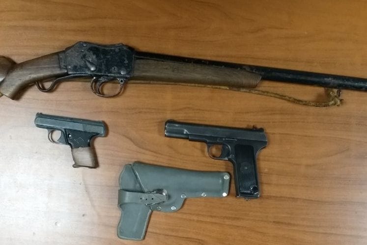 Bijelo Polje: Pretresom pronađeno i oduzeto oružje u ilegalnom posjedu