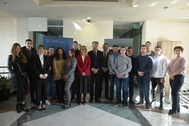 Dan otvorenih vrata u MJU: Srednjoškolcima predstavljene aktivnosti Ministarstva javne uprave