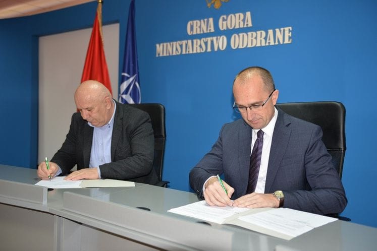 Đaci JU Srednje stručne škole Bar na praktičnom radu u Mornarici Vojske Crne Gore