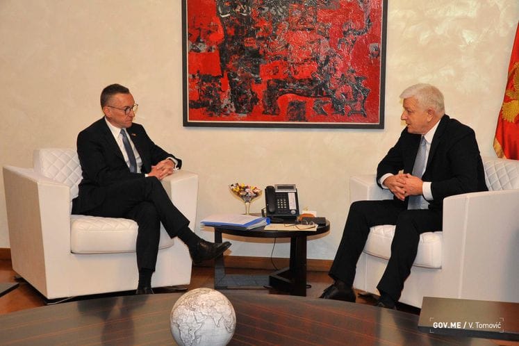 PM Marković hosts delegation from International Labour Organisation: Montenegro's cooperation with social partners is example in region