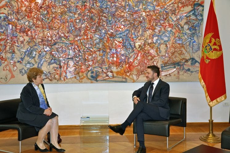 Ministar Bogdanović - ambasadorka Plugčijeva-Aleksandrova: Dogovoreno intenziviranje saradnje u oblasti kulture između Crne Gore i Bugarske