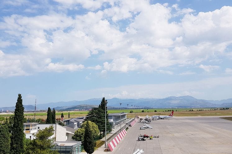 It is unreasonable and unnecessary to communicate information that can open up space for various interpretations on concession arrangement for Montenegro's airports