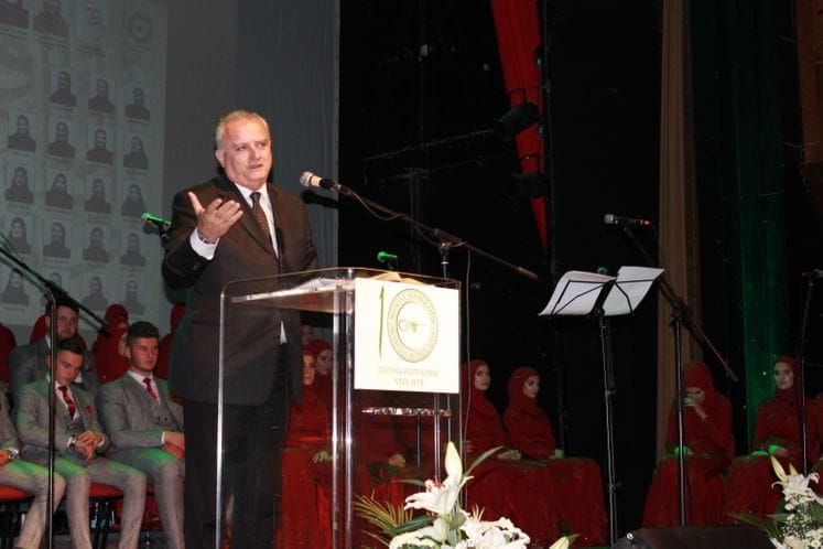 Na Svečanoj akademiji podijeljene diplome VIII generaciji maturanata i IV generaciji maturantkinja Medrese "Mehmed Fatih"