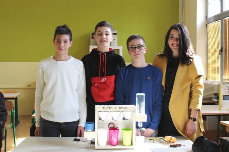 Mikrobit klubovi bilježe stalno povećanje članova: predstavljamo projekat “Tajmer za ljekove”