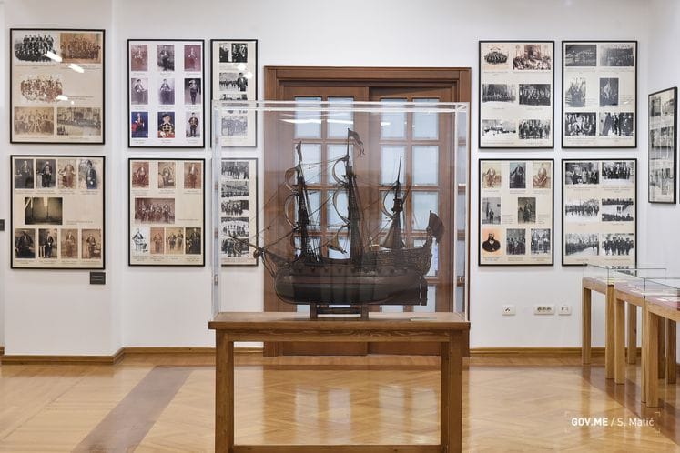 Otvorena izložba „Bokeljska mornarica Kotor – 1210 godina istorije, duhovnosti i kulture“
