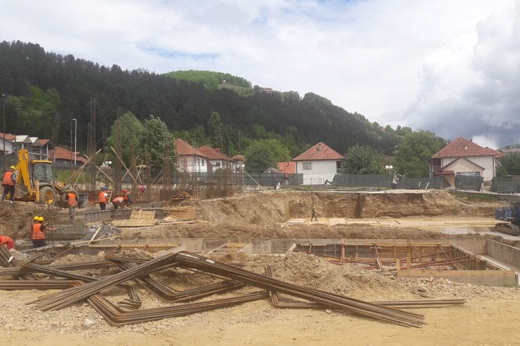 Bijelo Polje: Izgradnja objekta OŠ “Dušan Korać” i škole za muzičko obrazovanje u skladu sa ugovorenom dinamikom