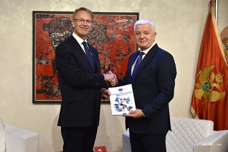 PM Marković meets with Ambassador Orav: Progress Report is objective, economic policy progress is pleasing